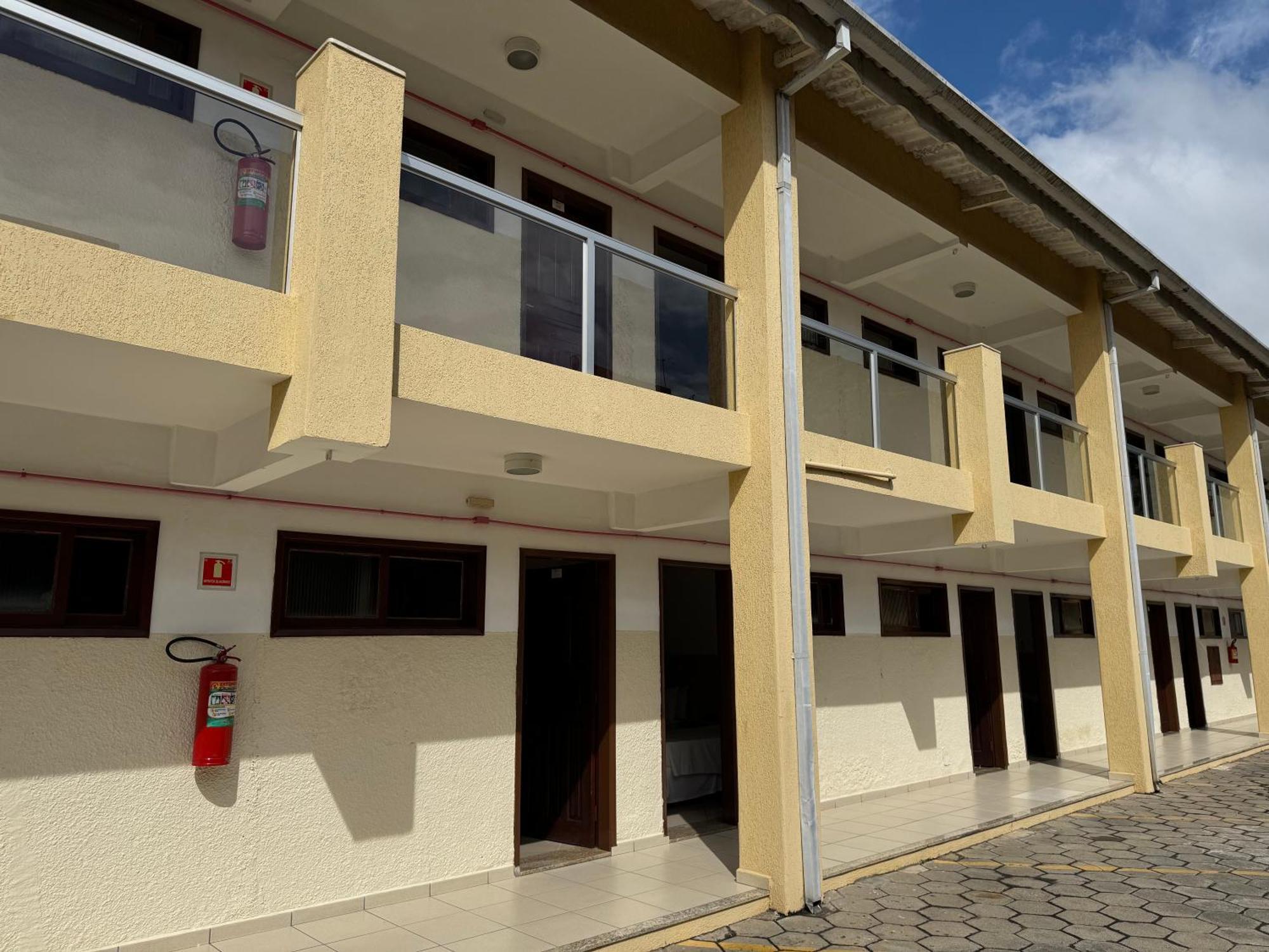 סאו סבסטיאו Hotel Recanto Dos Passaros מראה חיצוני תמונה
