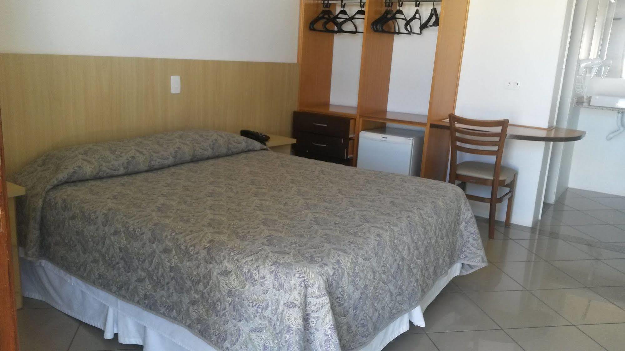 סאו סבסטיאו Hotel Recanto Dos Passaros מראה חיצוני תמונה